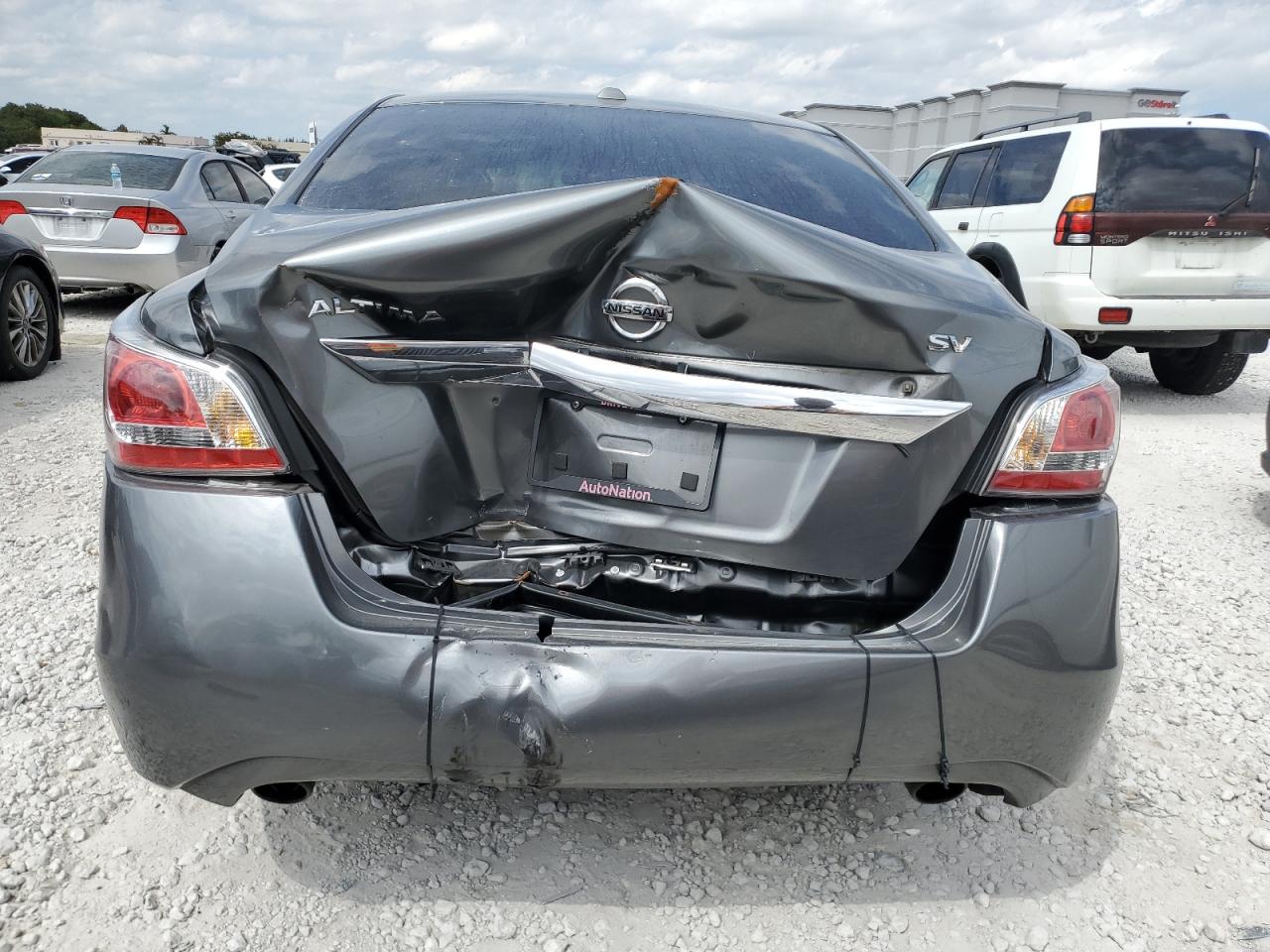 2015 Nissan Altima - Image 6