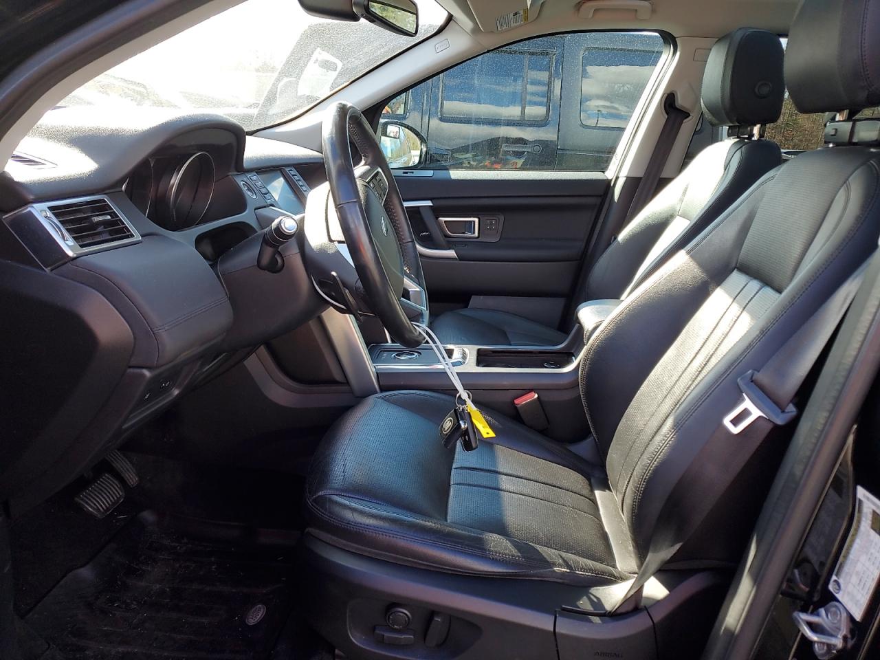 2018 Land Rover Discovery - Image 7