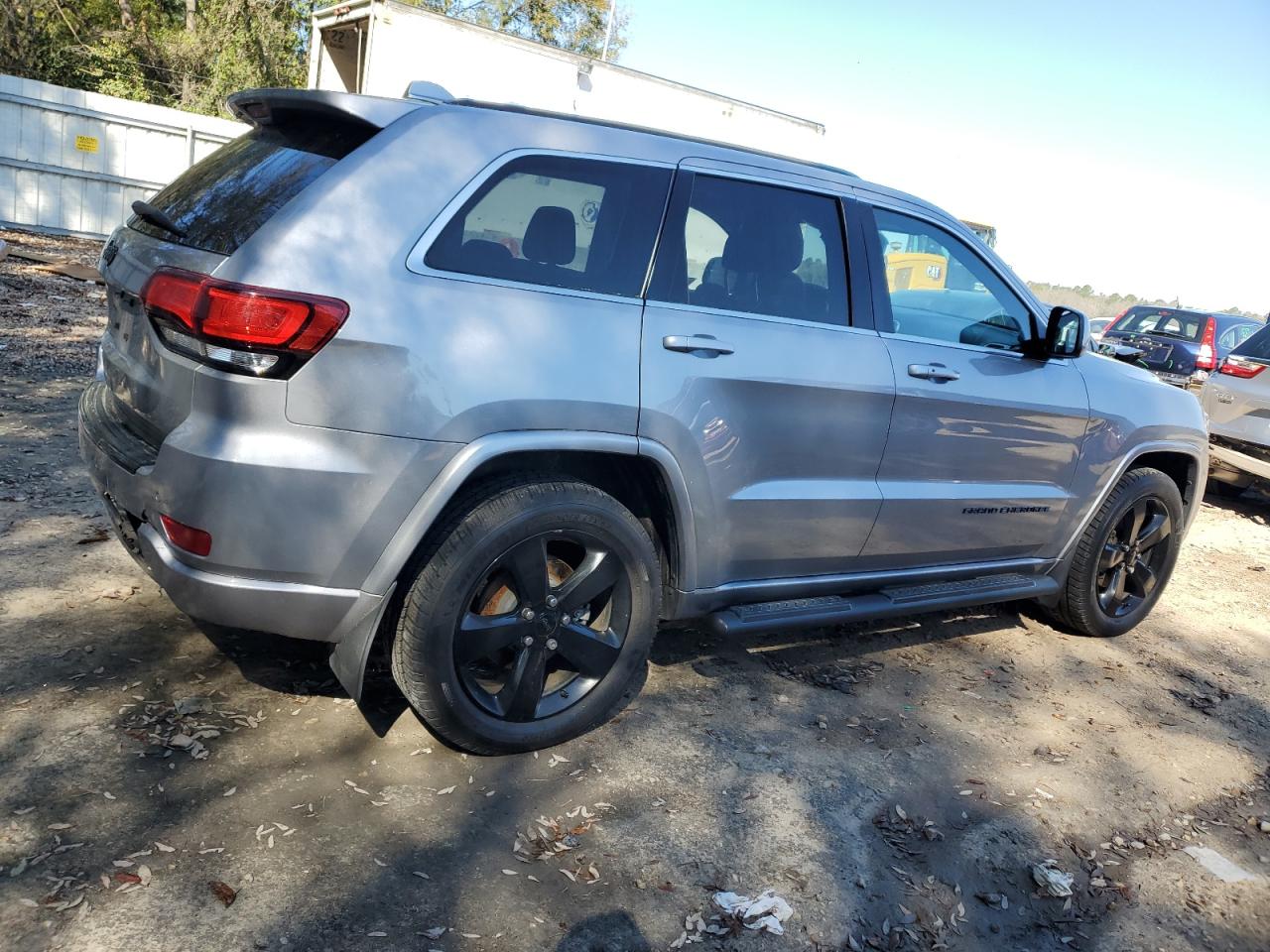 2015 Jeep Grand Cherokee - Image 3
