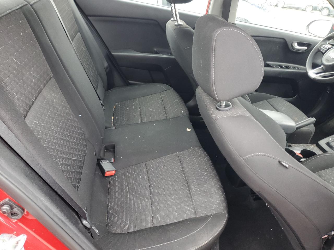 2019 Kia Rio - Image 10