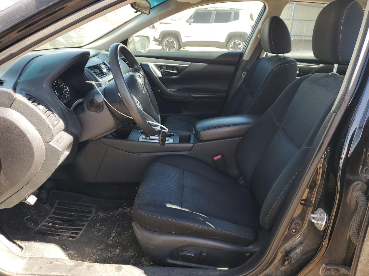 2017 Nissan Altima - Image 7