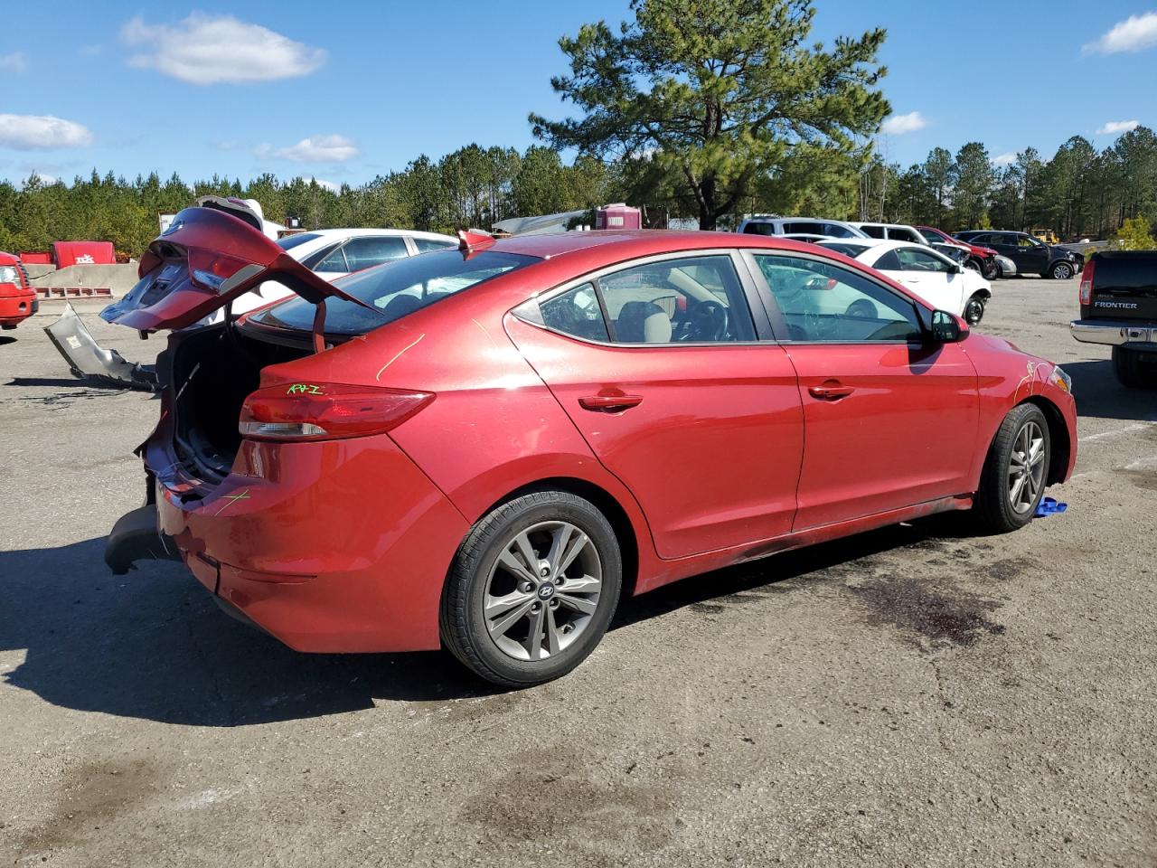 2017 Hyundai Elantra - Image 3