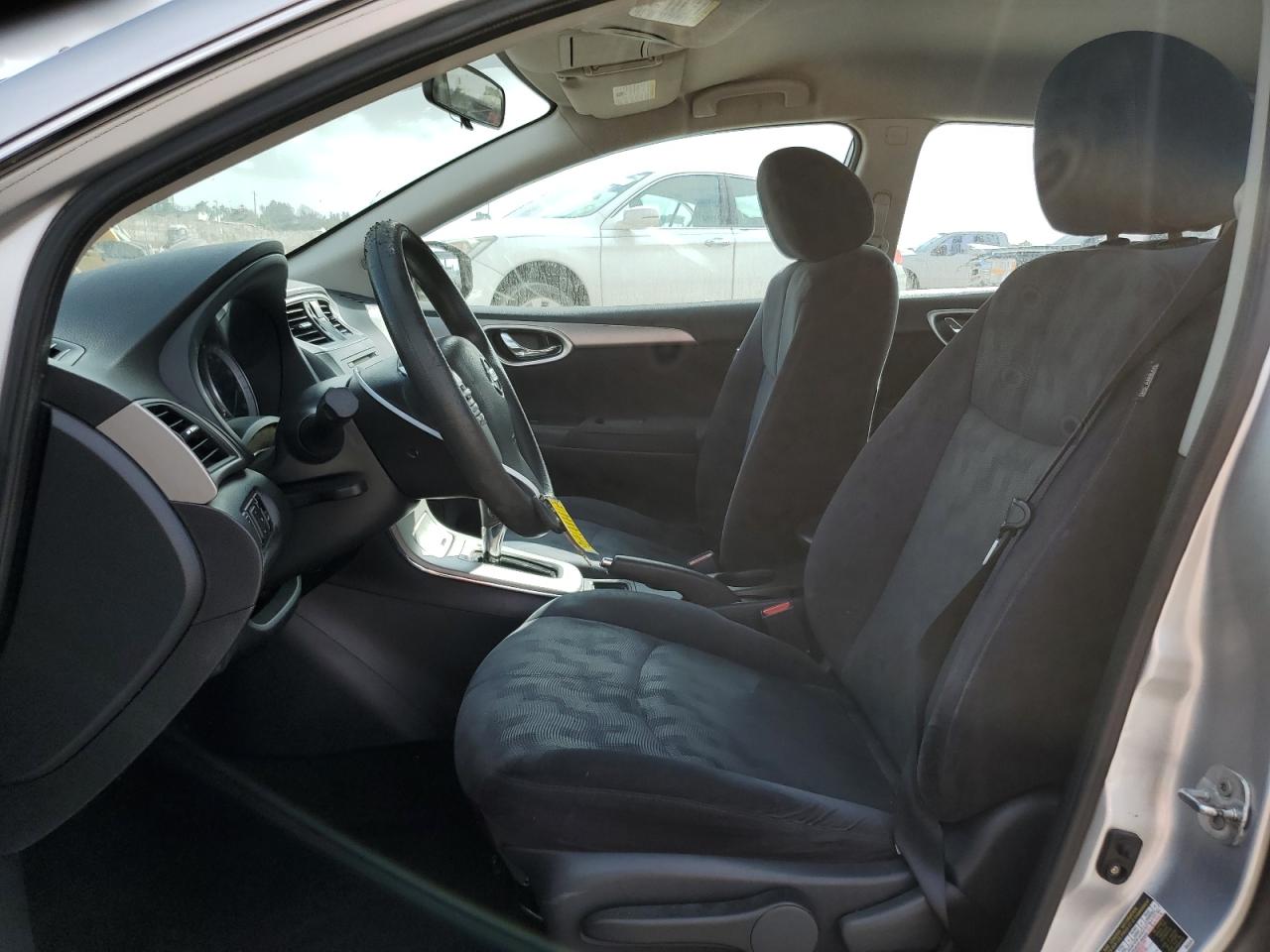 2013 Nissan Sentra - Image 7