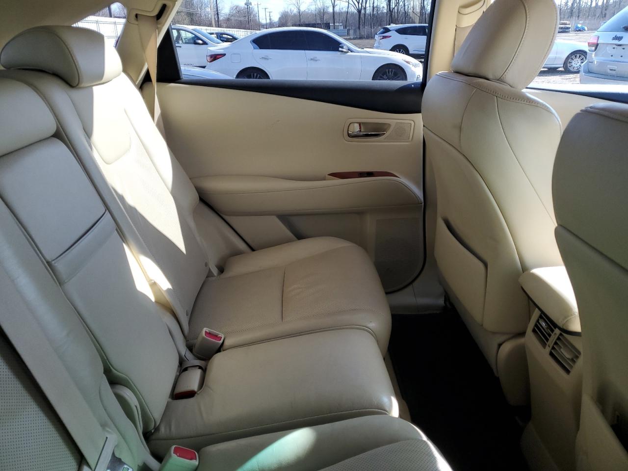 2010 Lexus RX - Image 10