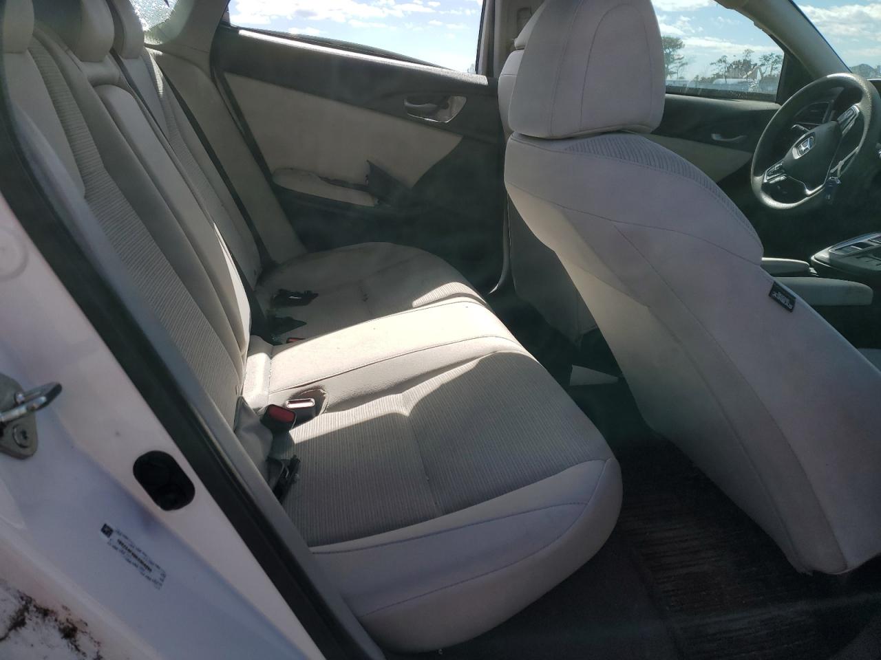 2019 Honda Insight - Image 10