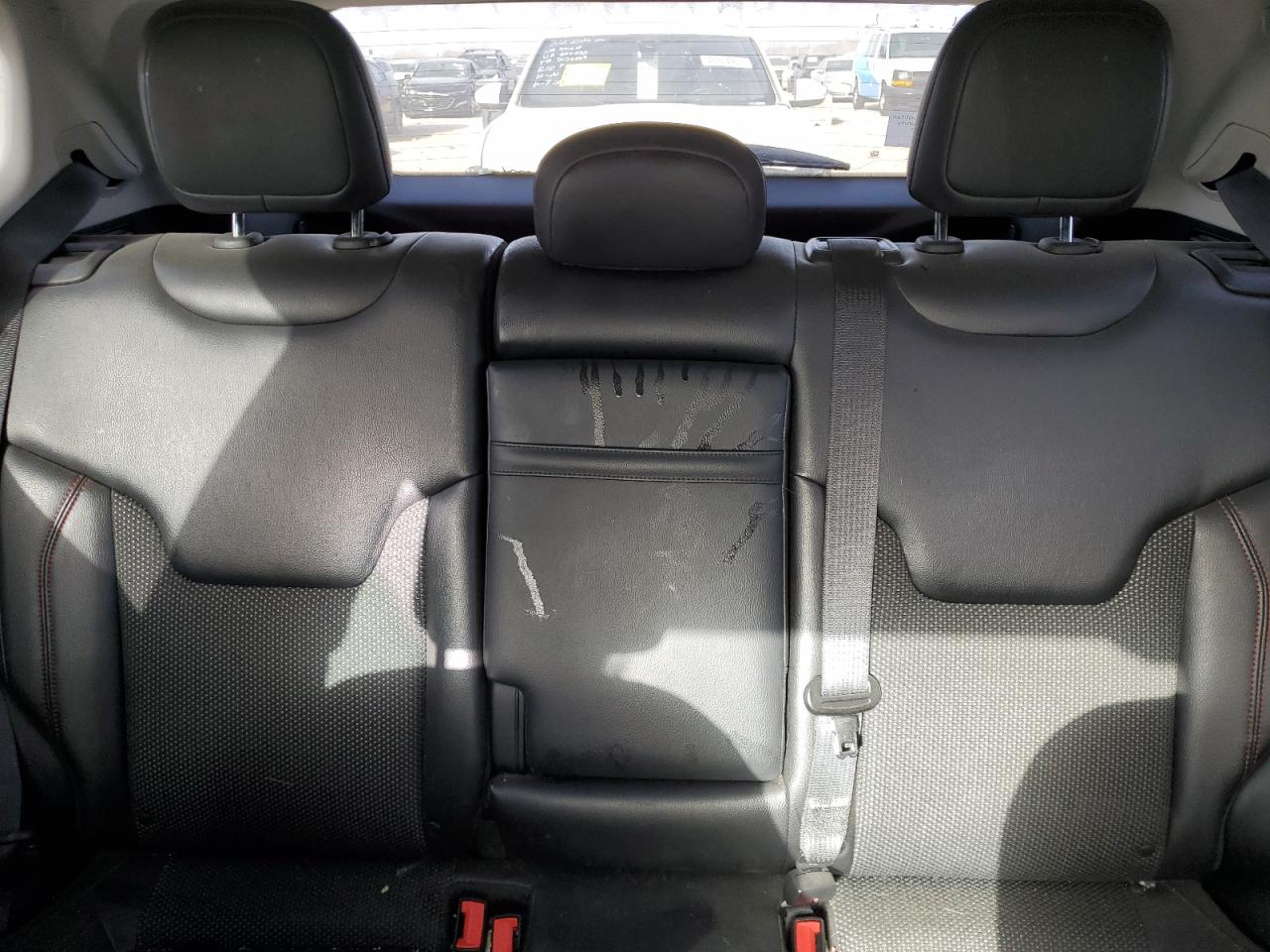 2018 Jeep Compass - Image 10