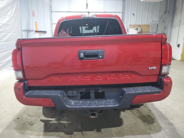  TOYOTA TACOMA 2018 Красный
