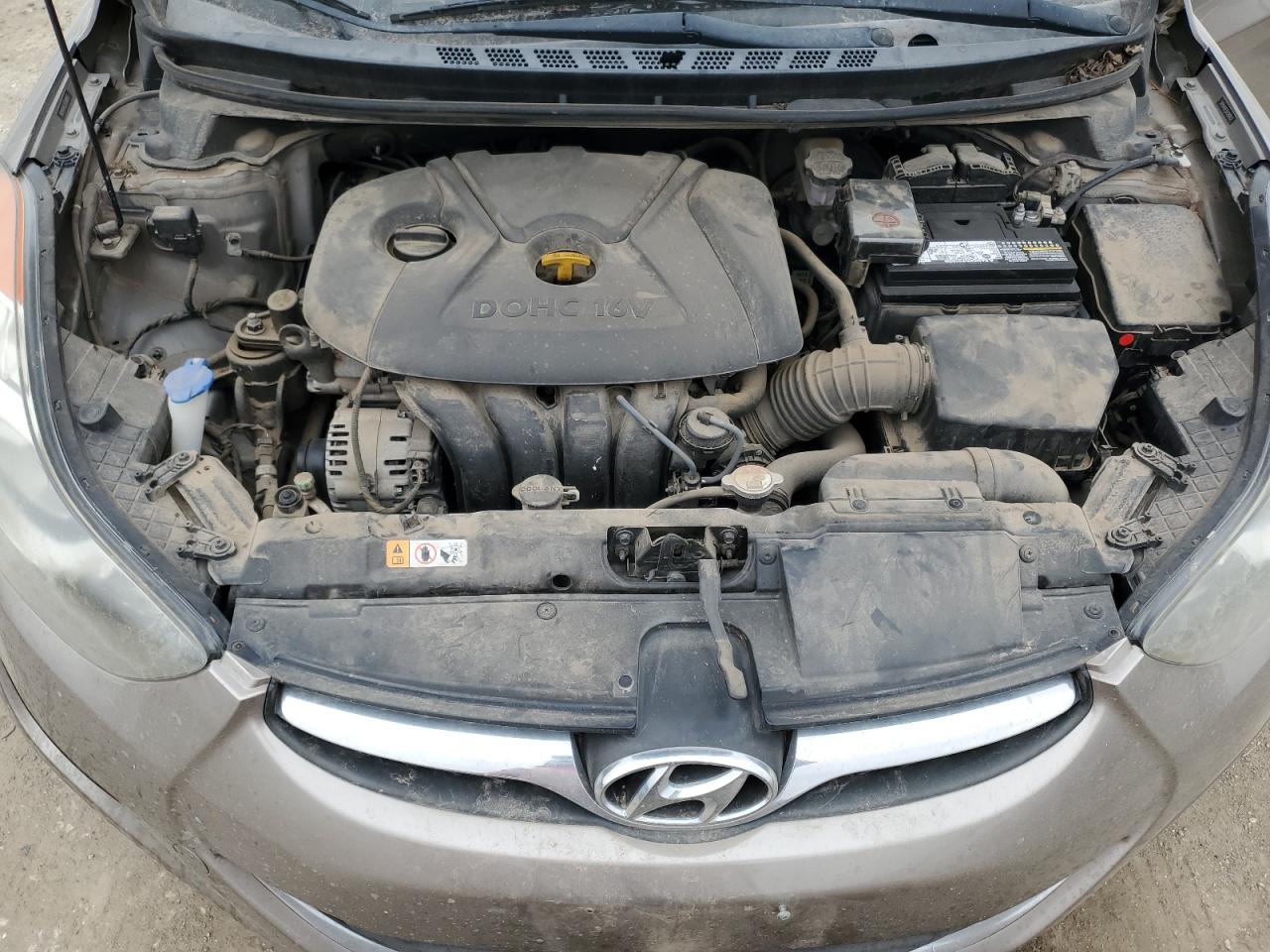 2013 Hyundai Elantra - Image 11