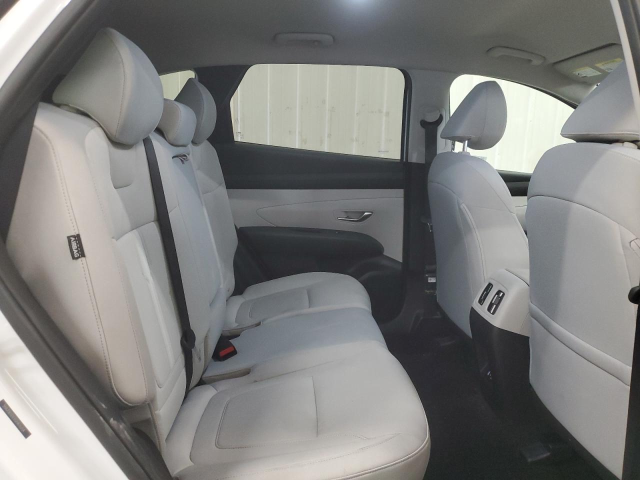 2025 Hyundai Tucson - Image 11