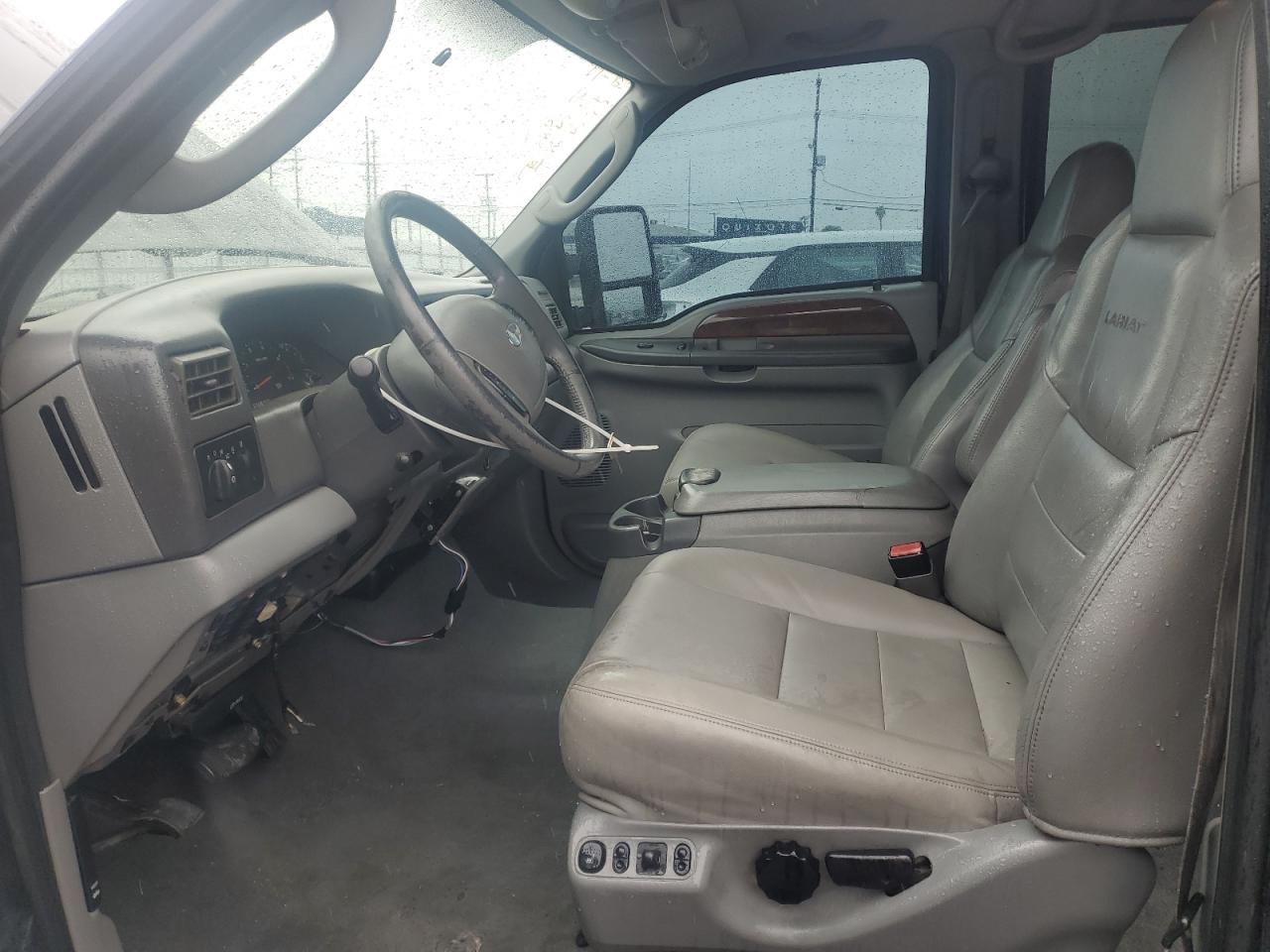 2004 Ford F250 - Image 7