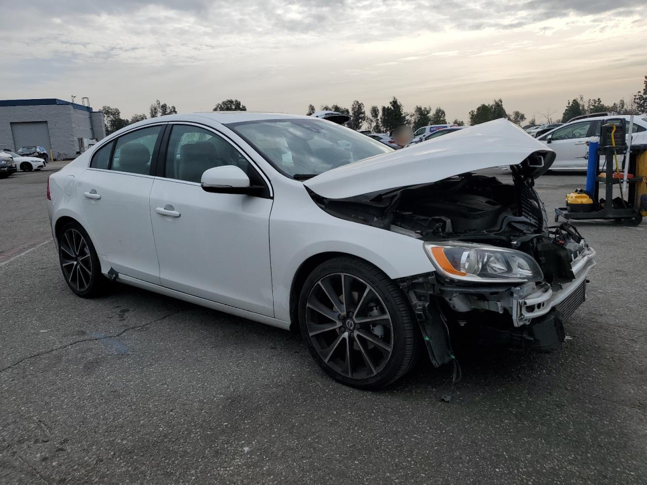 2016 Volvo S60 - Image 4