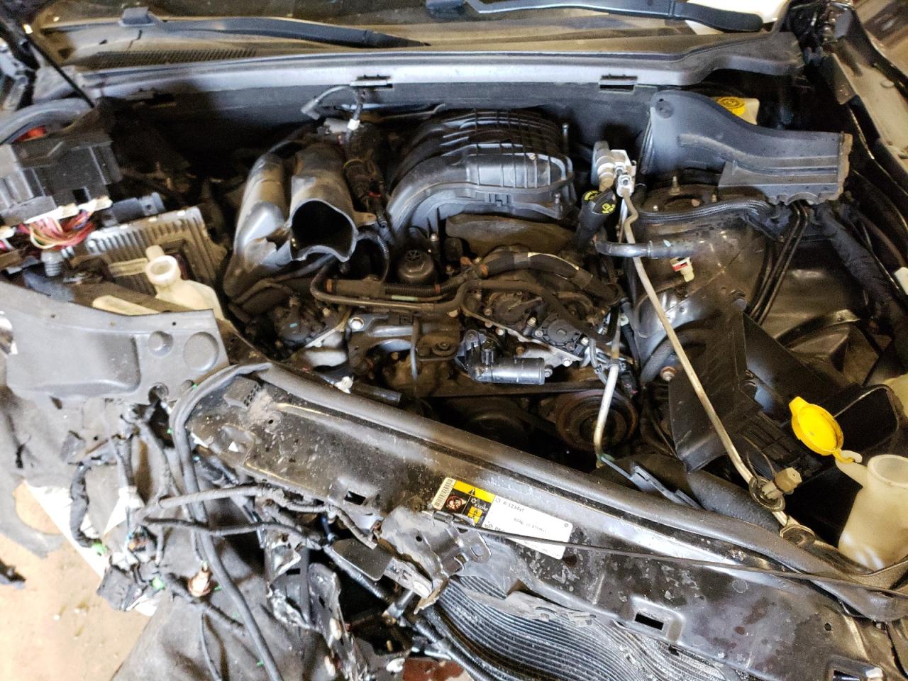 2015 Jeep Grand Cherokee - Image 14