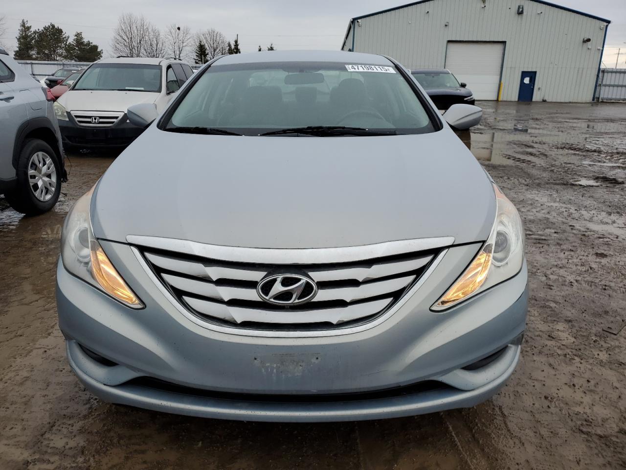 2011 Hyundai Sonata - Image 5