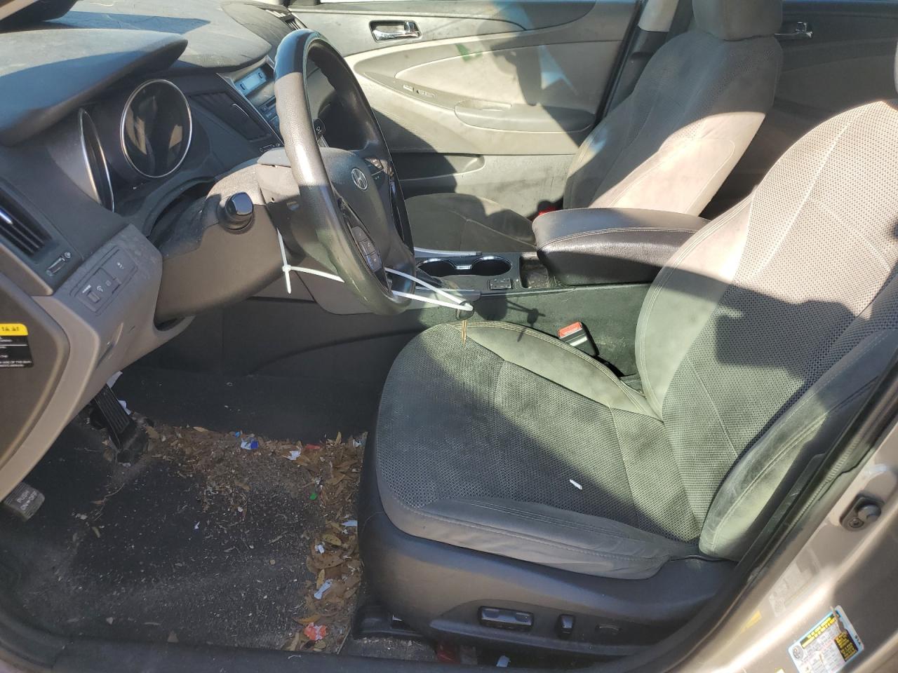 2013 Hyundai Sonata - Image 7