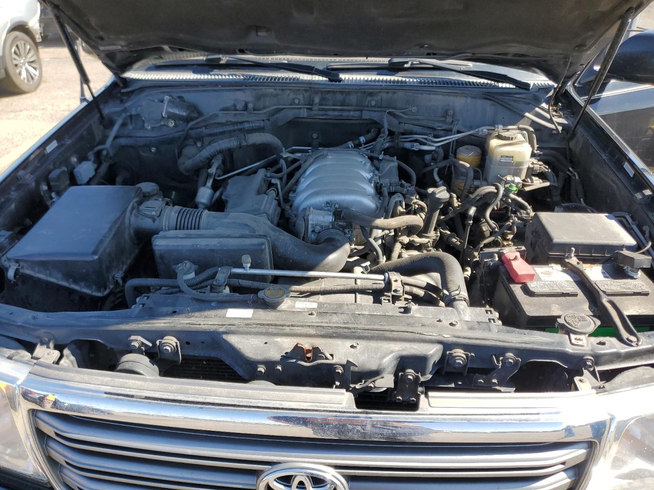 2005 Toyota Land Cruiser - Image 12