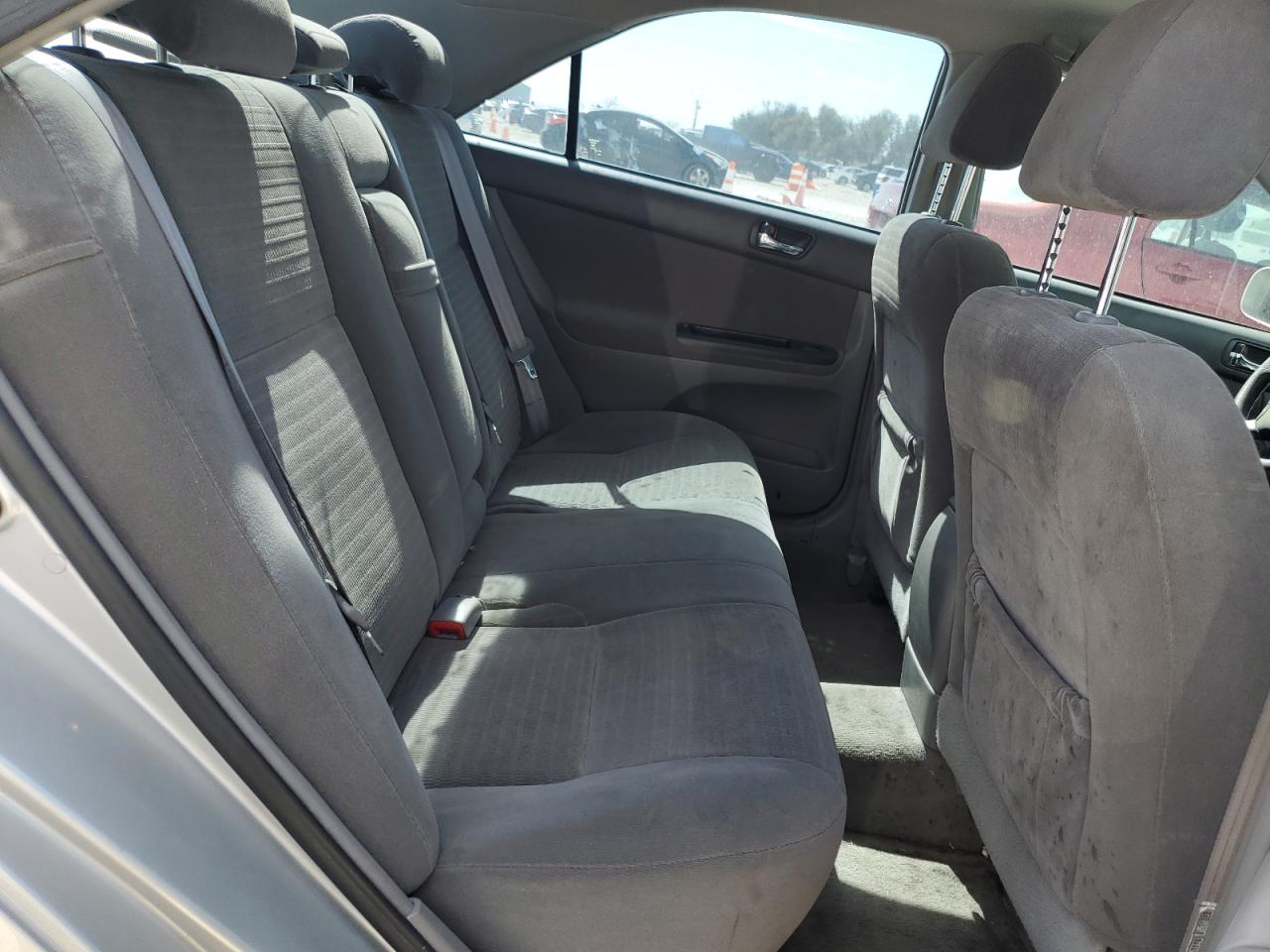 2005 Toyota Camry - Image 10