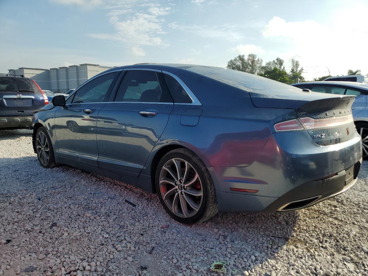 2018 Lincoln MKZ - Image 2