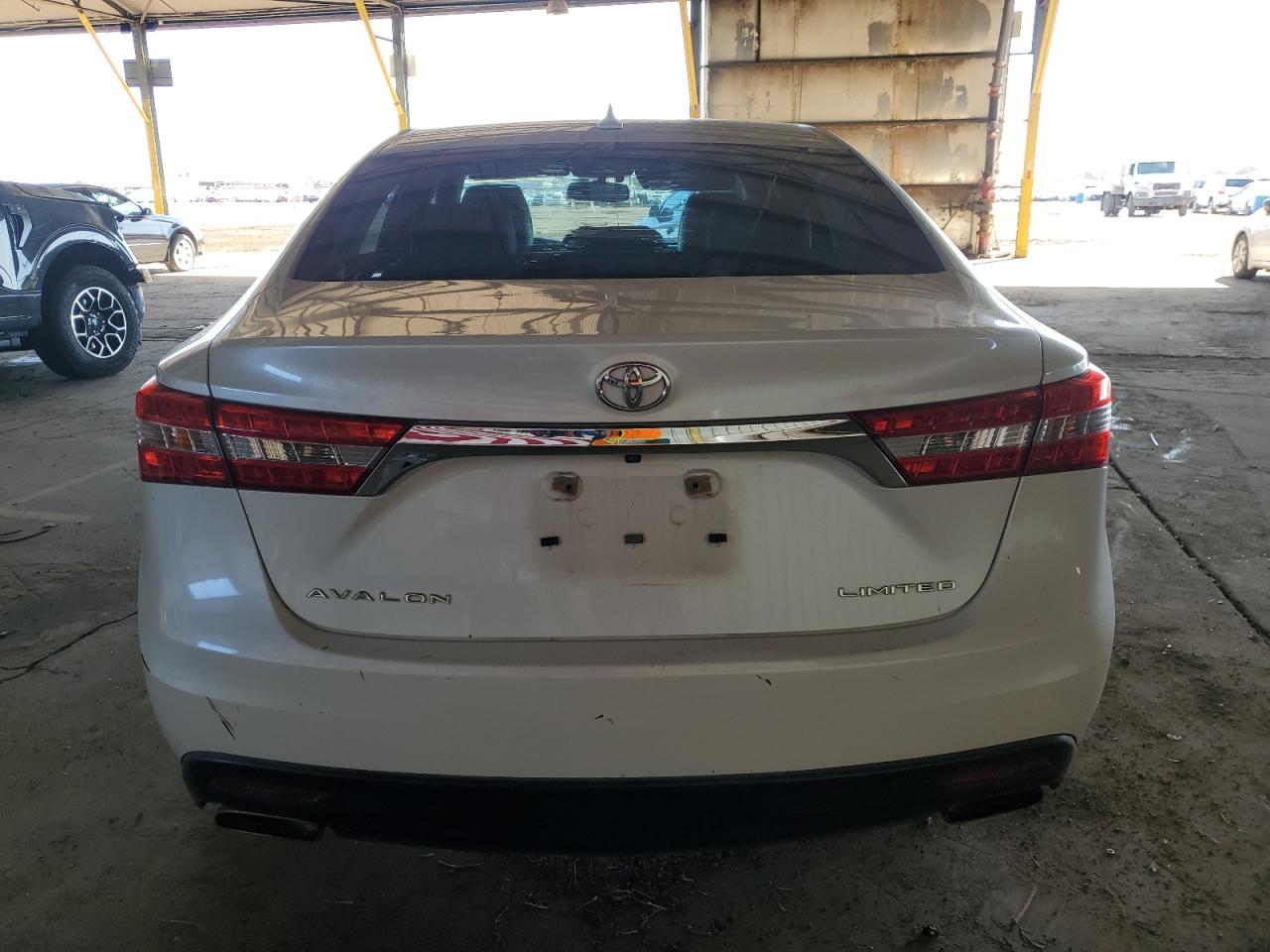 2014 Toyota Avalon - Image 6