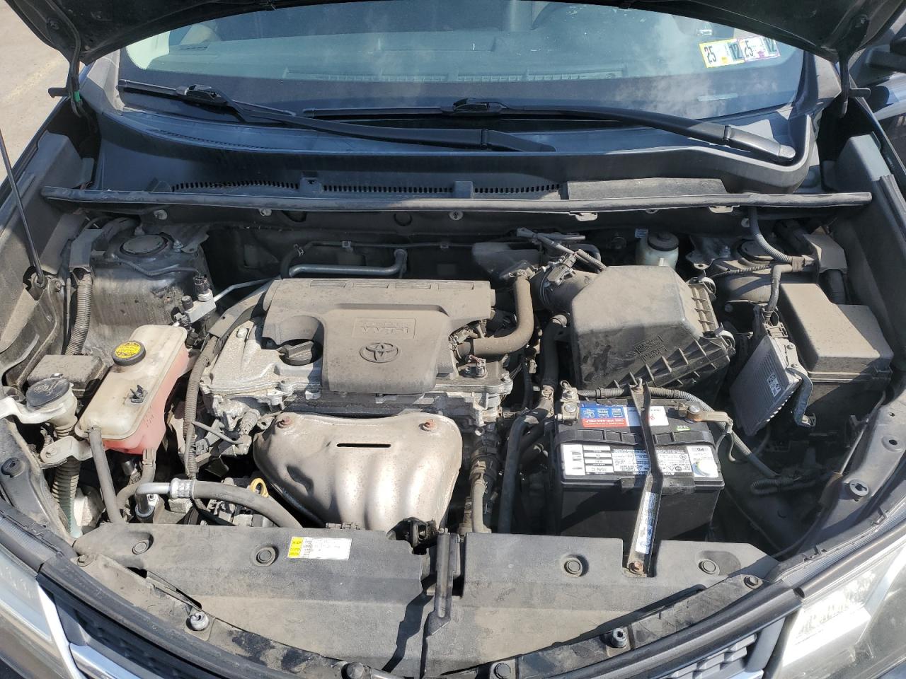 2015 Toyota RAV 4 - Image 12