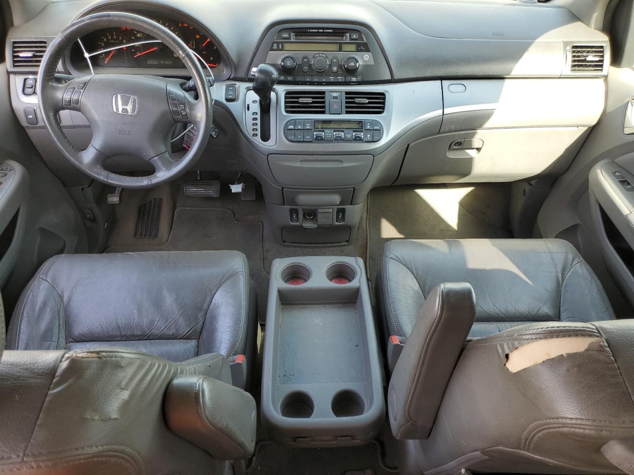 2010 Honda Odyssey - Image 8
