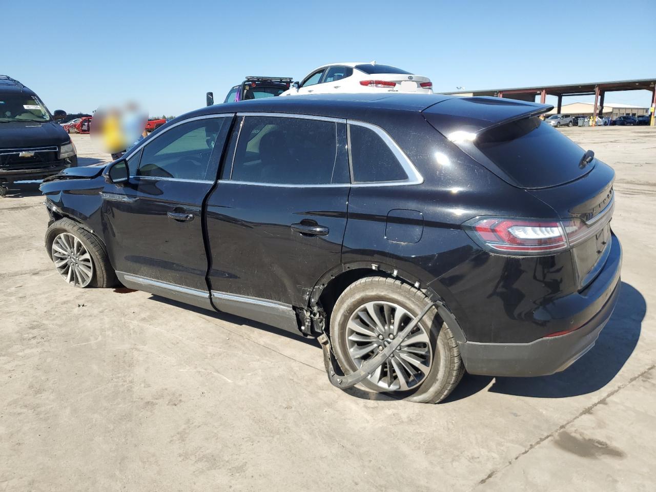 2021 Lincoln Nautilus - Image 2