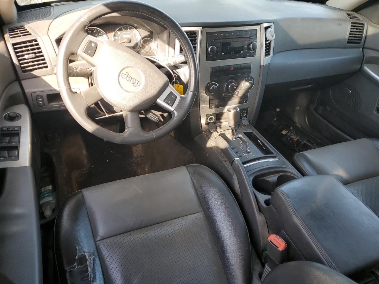 2009 Jeep Grand Cherokee - Image 8