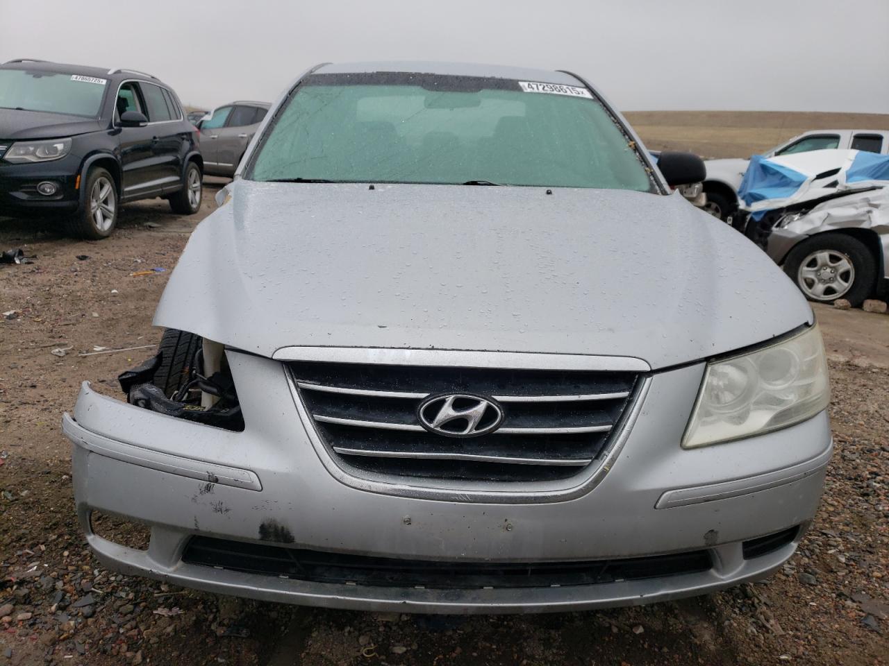 2010 Hyundai Sonata - Image 5