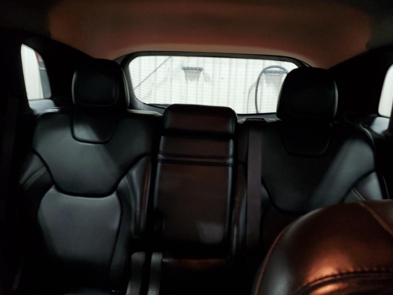 2017 Jeep Grand Cherokee - Image 10