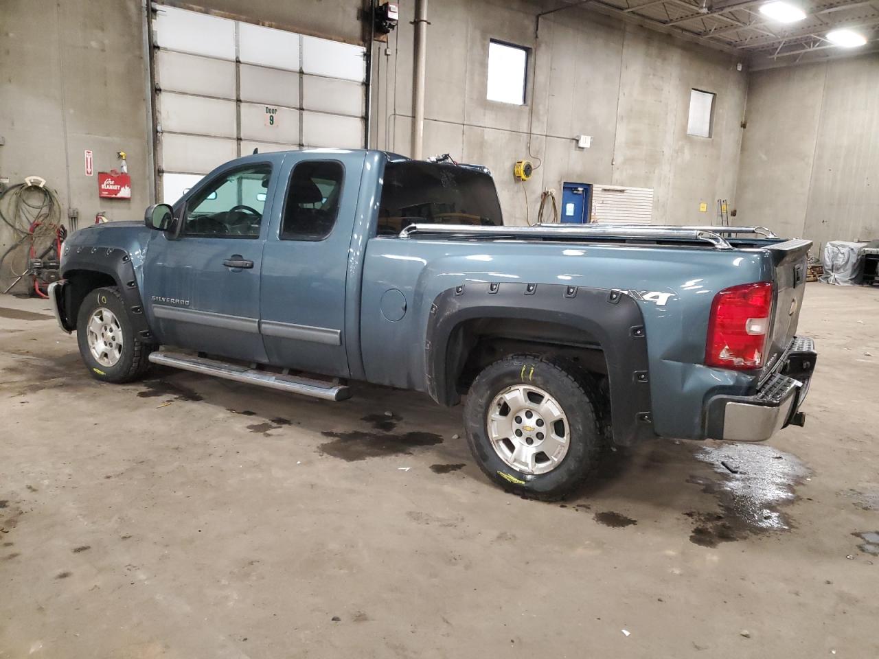 2013 Chevrolet Silverado - Image 2