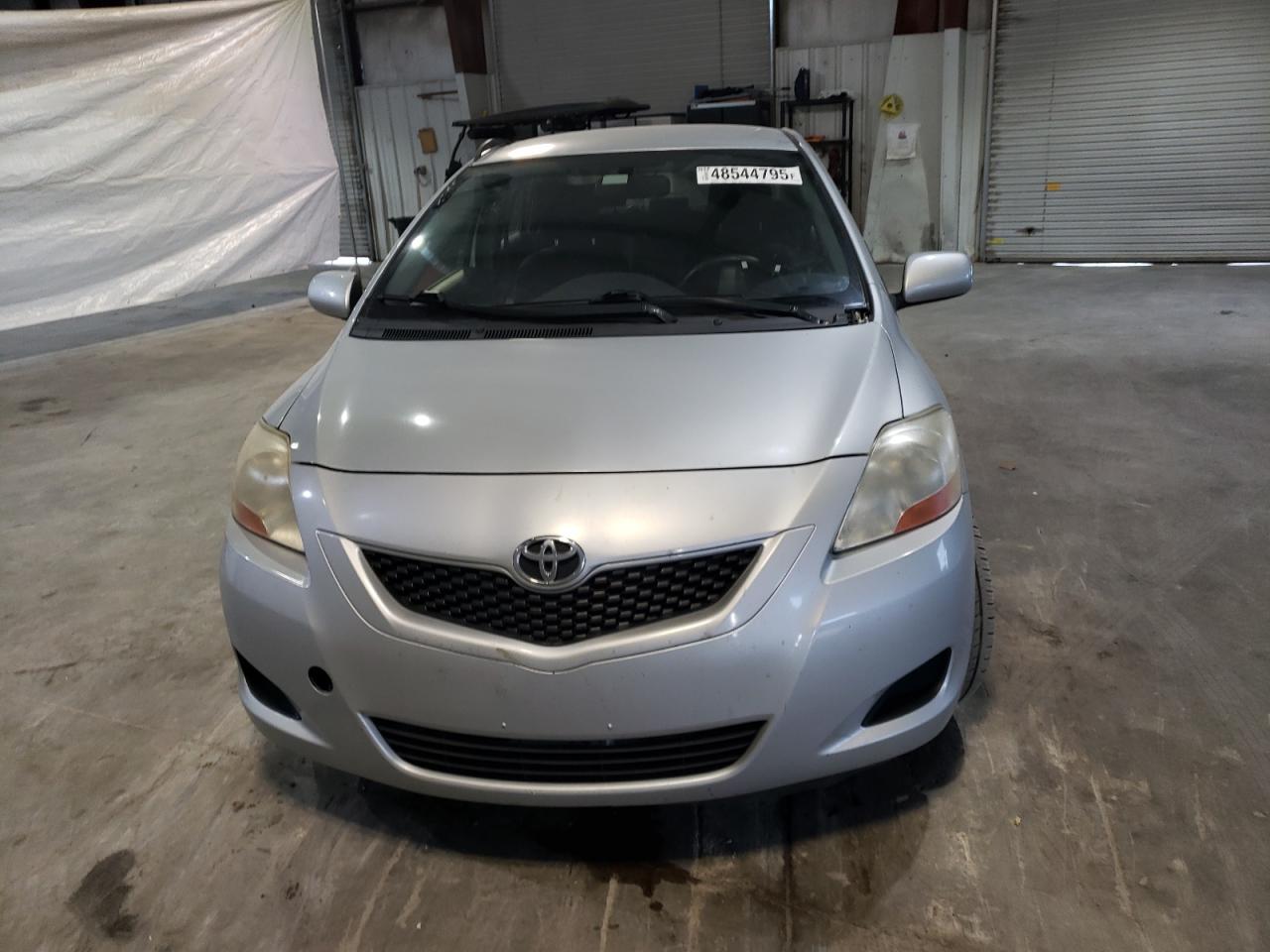 2010 Toyota Yaris - Image 5