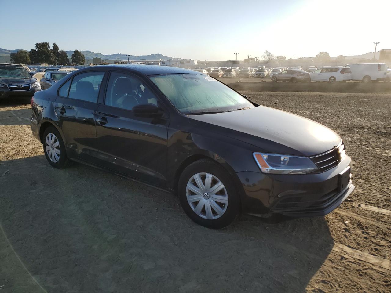 2015 Volkswagen Jetta - Image 4