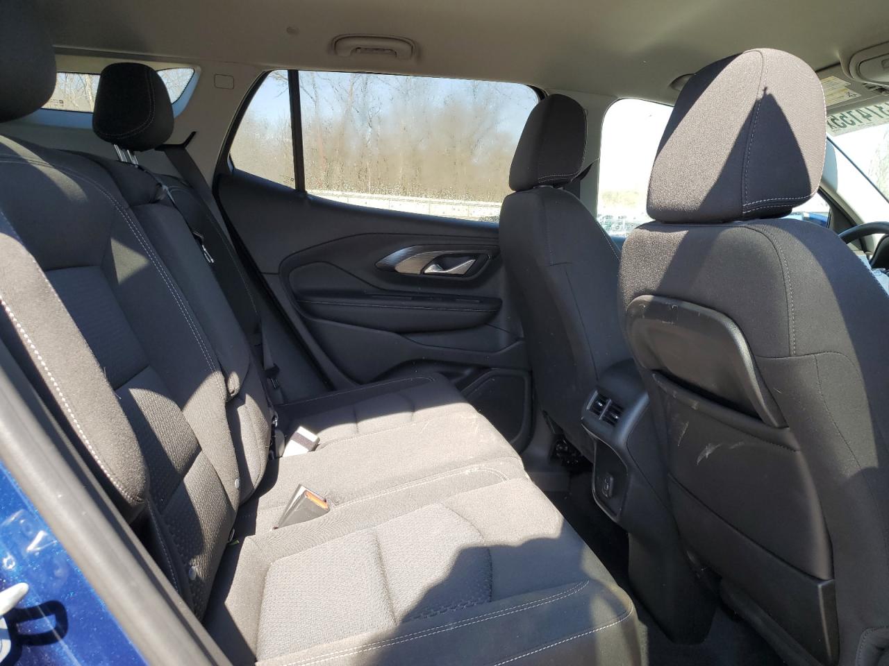2022 GMC Terrain - Image 11