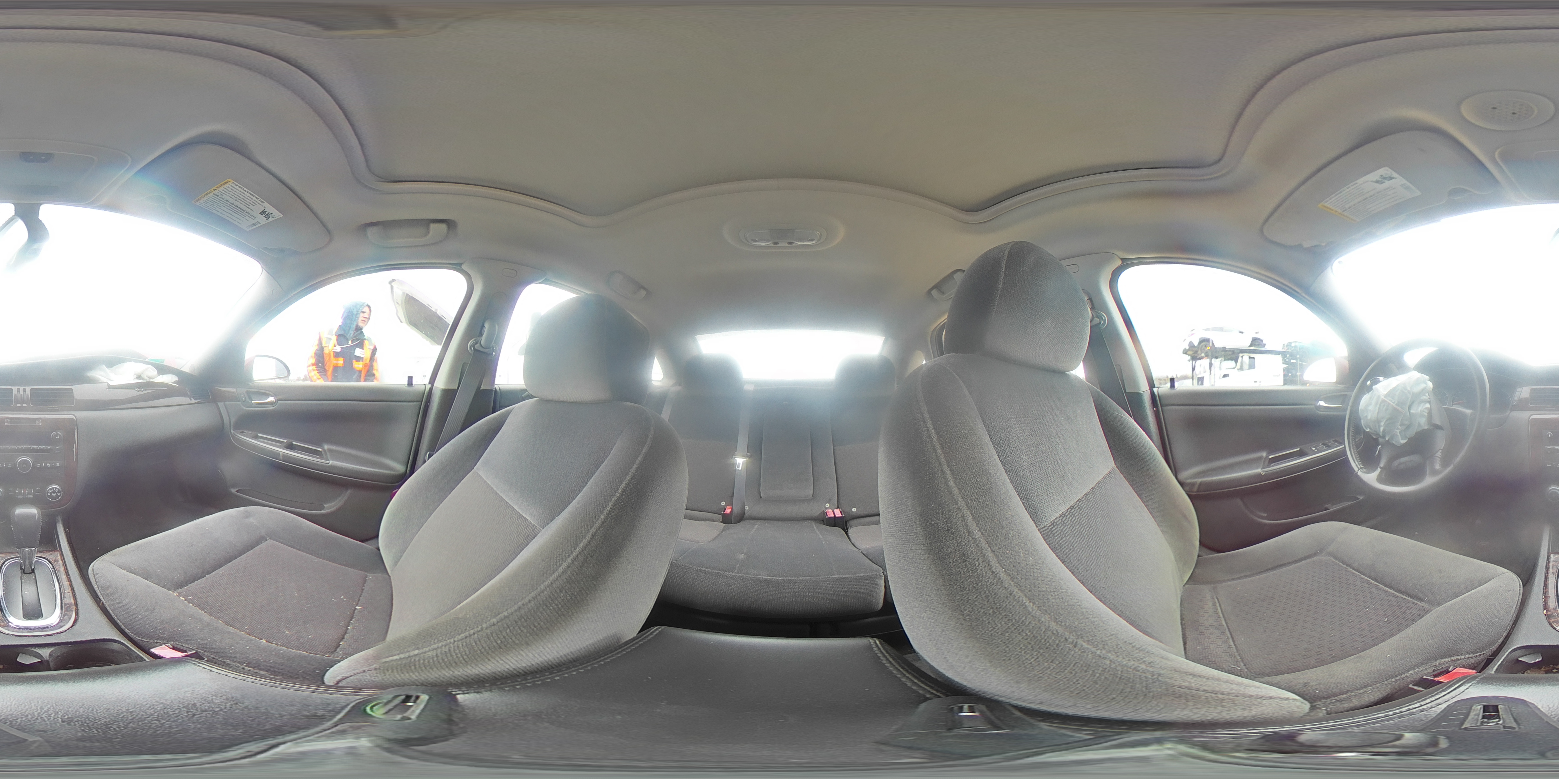 2014 Chevrolet Impala - Image 13