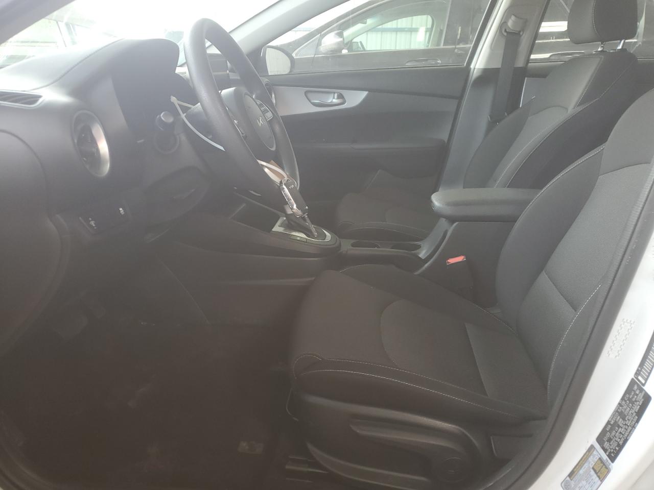 2024 Kia Forte - Image 7