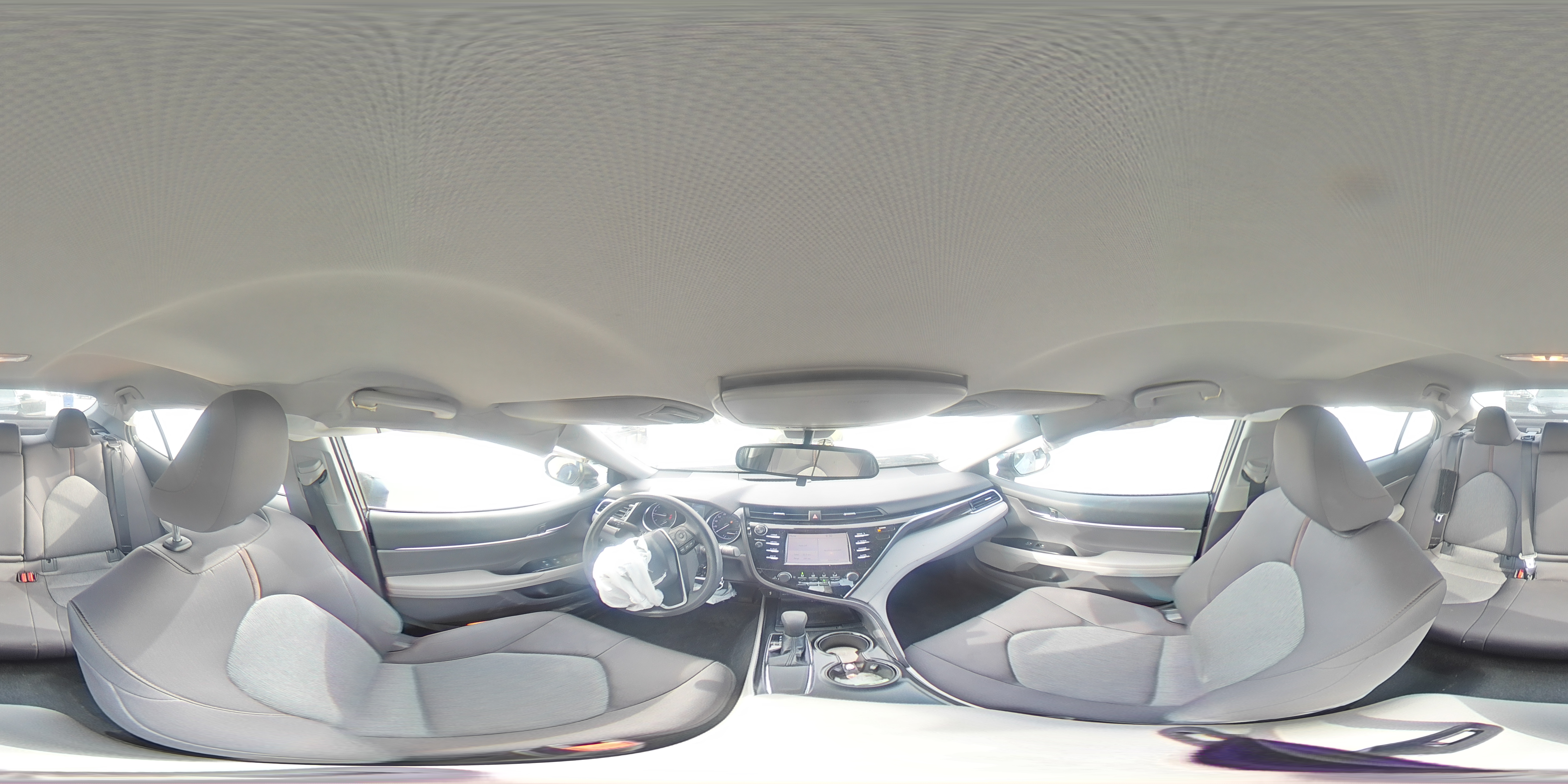 2018 Toyota Camry - Image 12