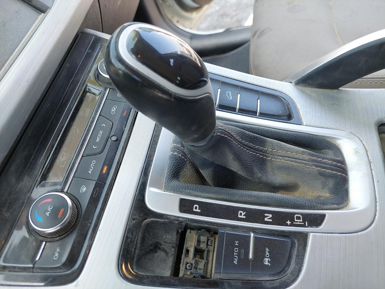 L6T7762Z7HN407192 - 2017 Geea EMGRAND - #49932915