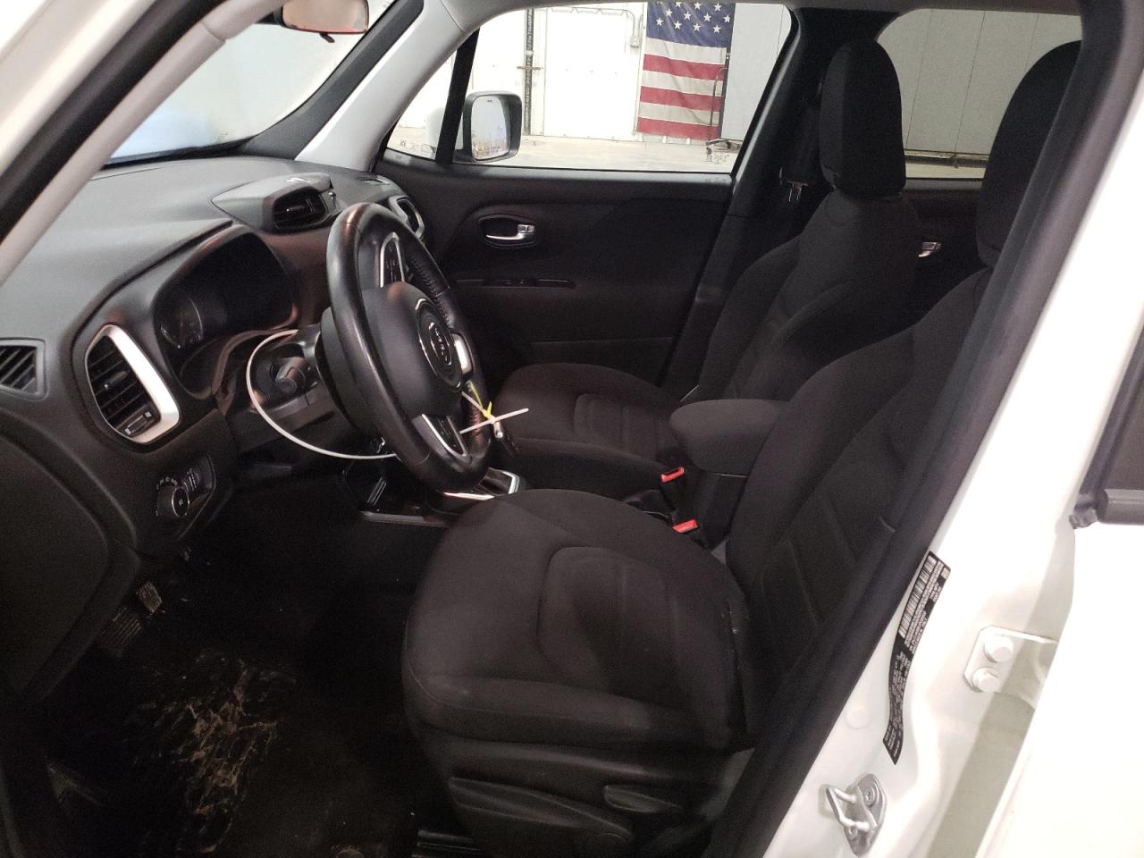 2018 Jeep Renegade - Image 7