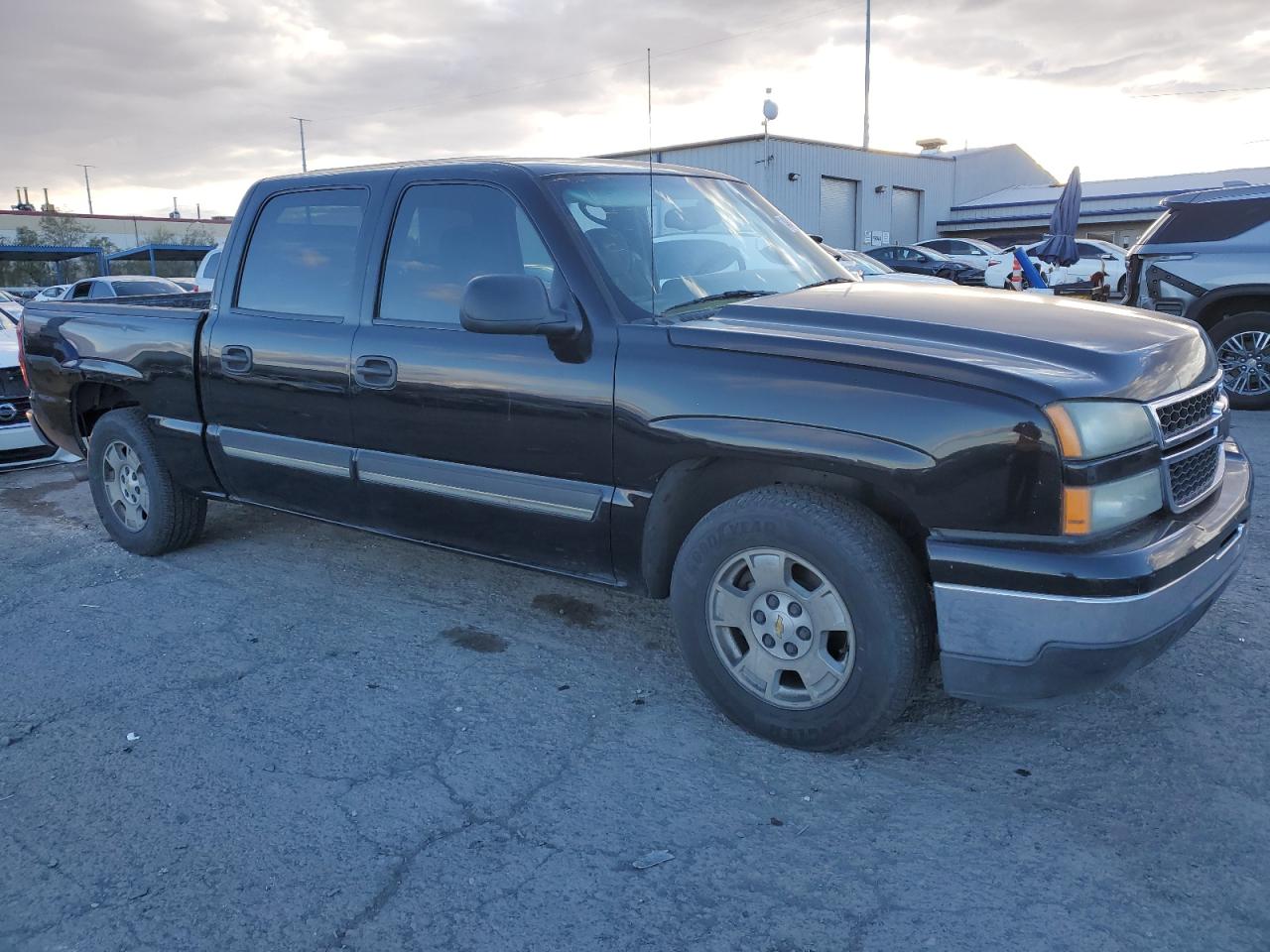 2007 Chevrolet Silverado - Image 4