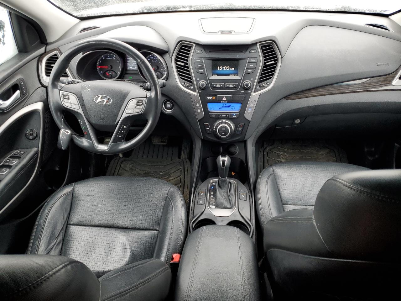 2016 Hyundai Santa Fe - Image 8