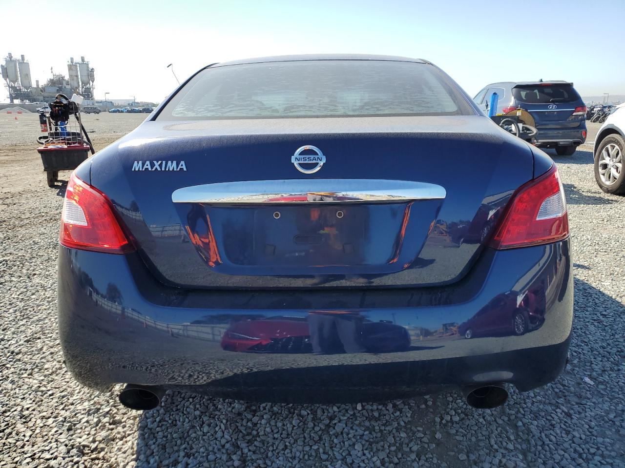 2010 Nissan Maxima - Image 6