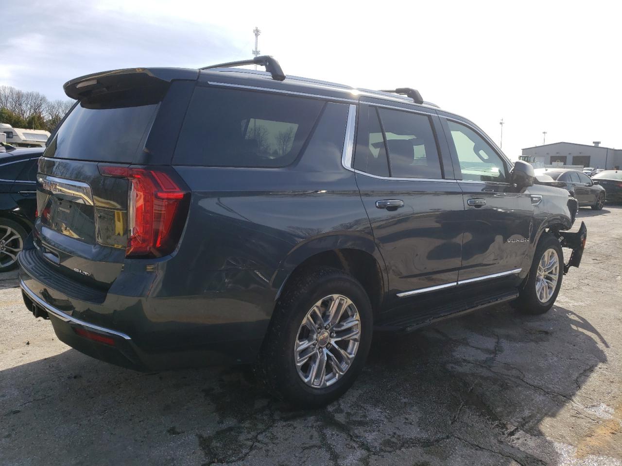 2021 GMC Yukon - Image 3