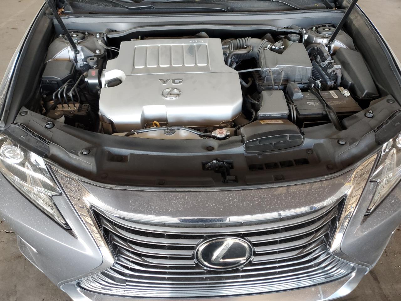 2018 Lexus ES - Image 13
