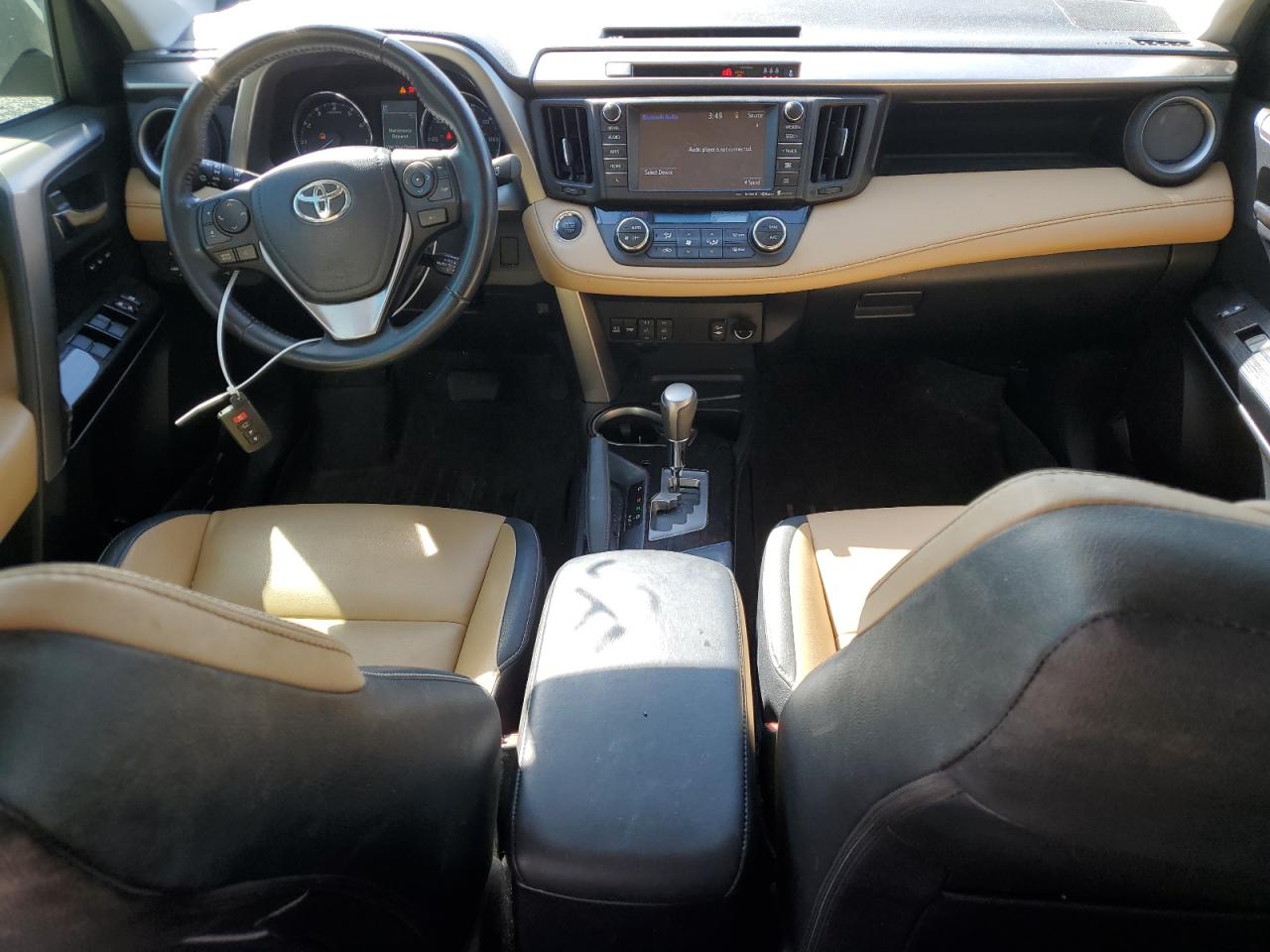 2018 Toyota RAV 4 - Image 8