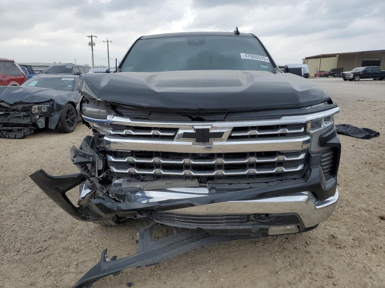 2023 Chevrolet Silverado - Image 5