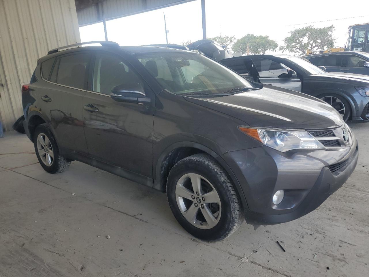 2015 Toyota RAV 4 - Image 4