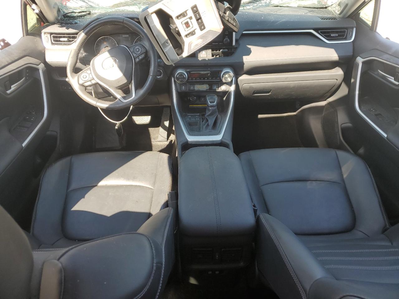 2020 Toyota RAV 4 - Image 8