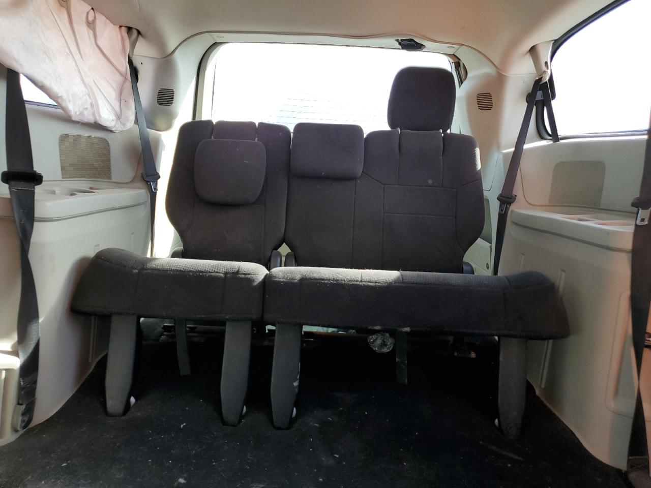 2013 Dodge Caravan - Image 10