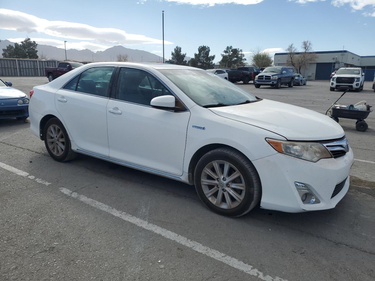 2013 Toyota Camry - Image 4