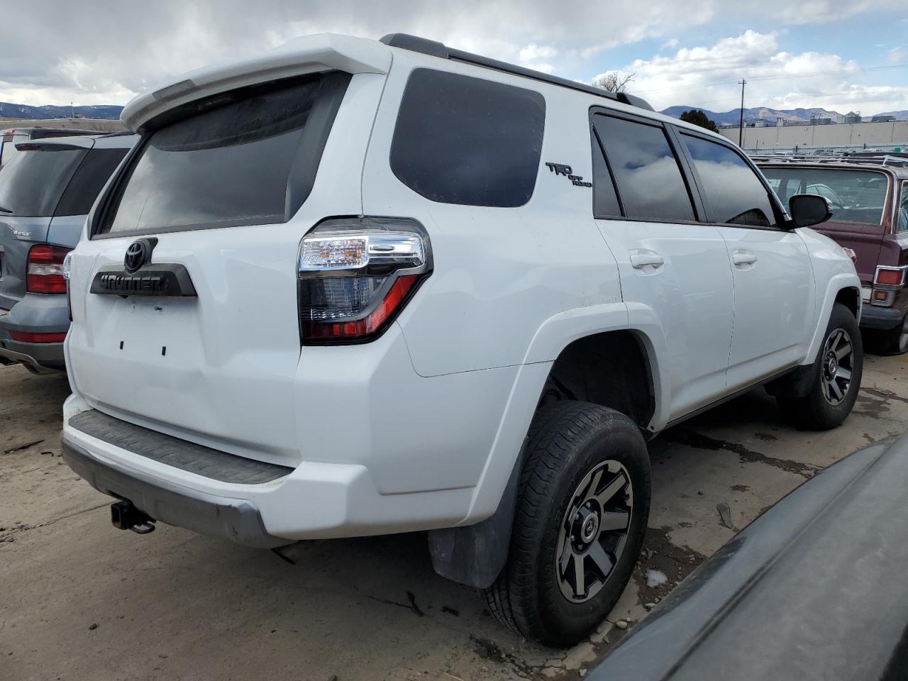 2021 Toyota 4Runner - Image 3
