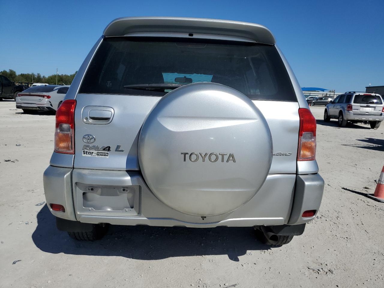 2003 Toyota RAV 4 - Image 6